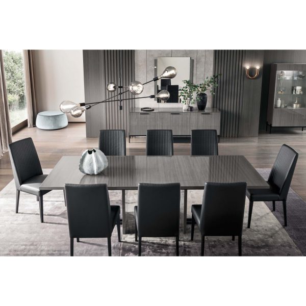 Novecento Table & Chairs