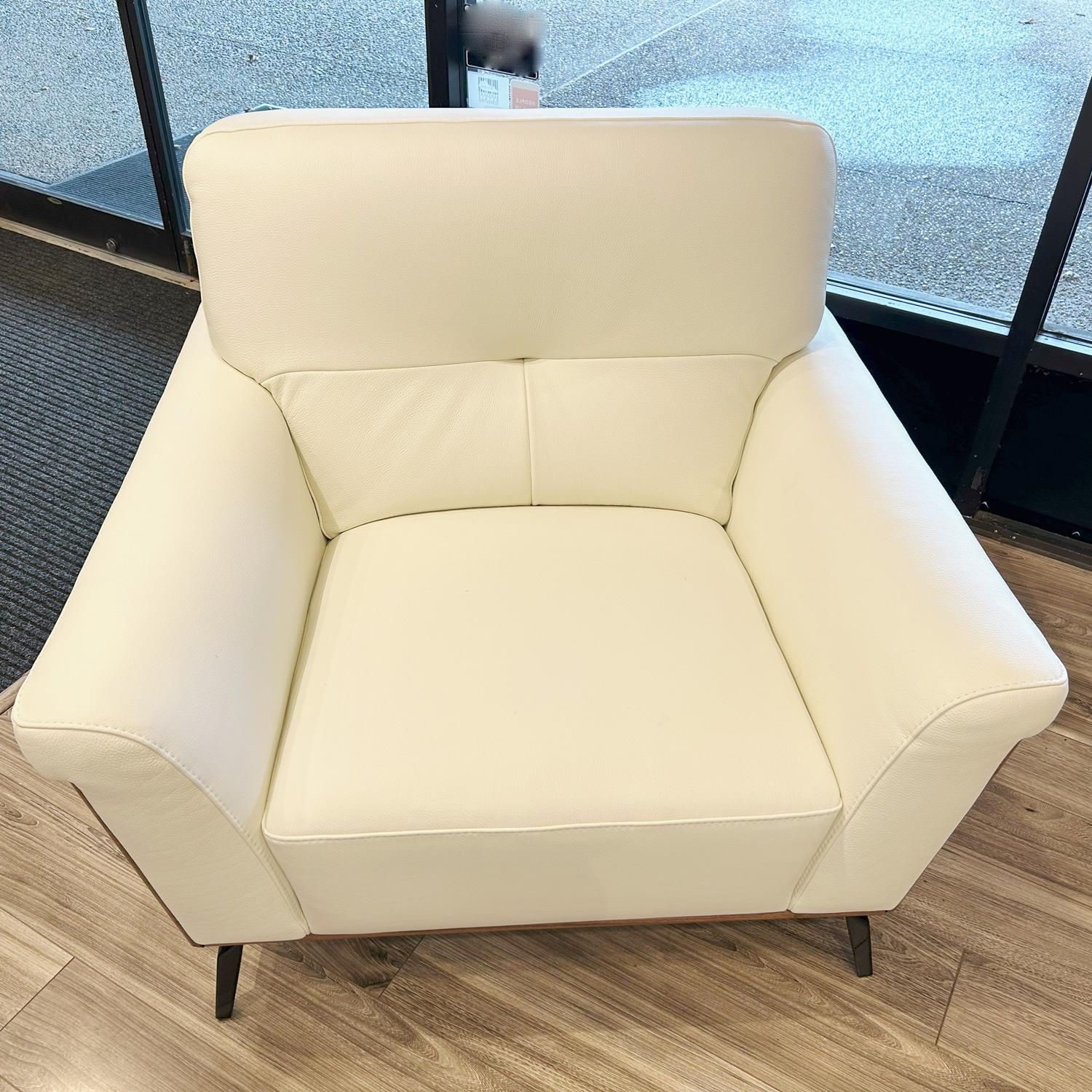 MaxDivani_Noa_White_Leather_chair