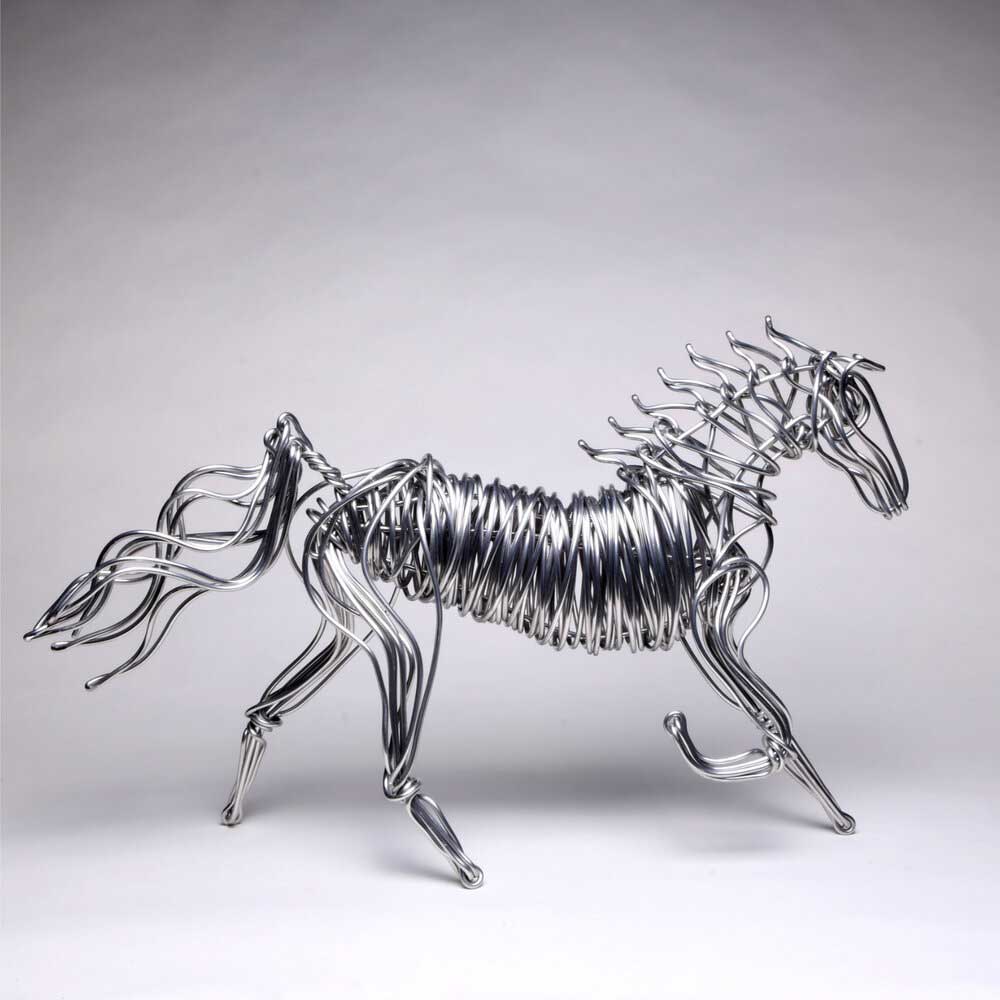Aluminum_wire_horse_sculpture_large