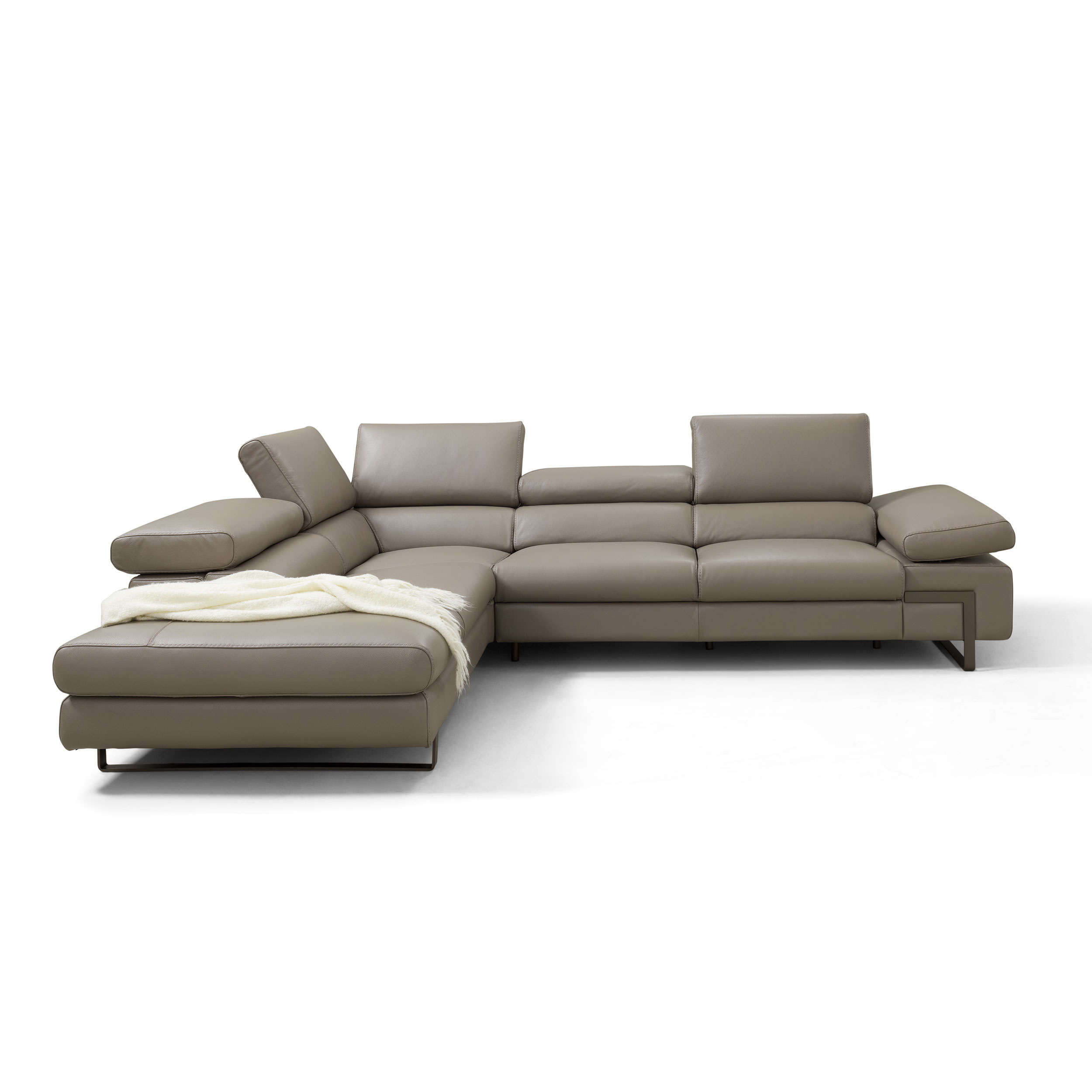 Incanto_Sectional_with_Adjustable_Headrests