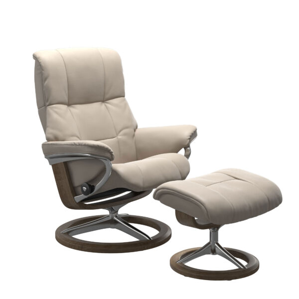 Stressless_mayfair_leather_manual_recliner_with_separate_ottoman