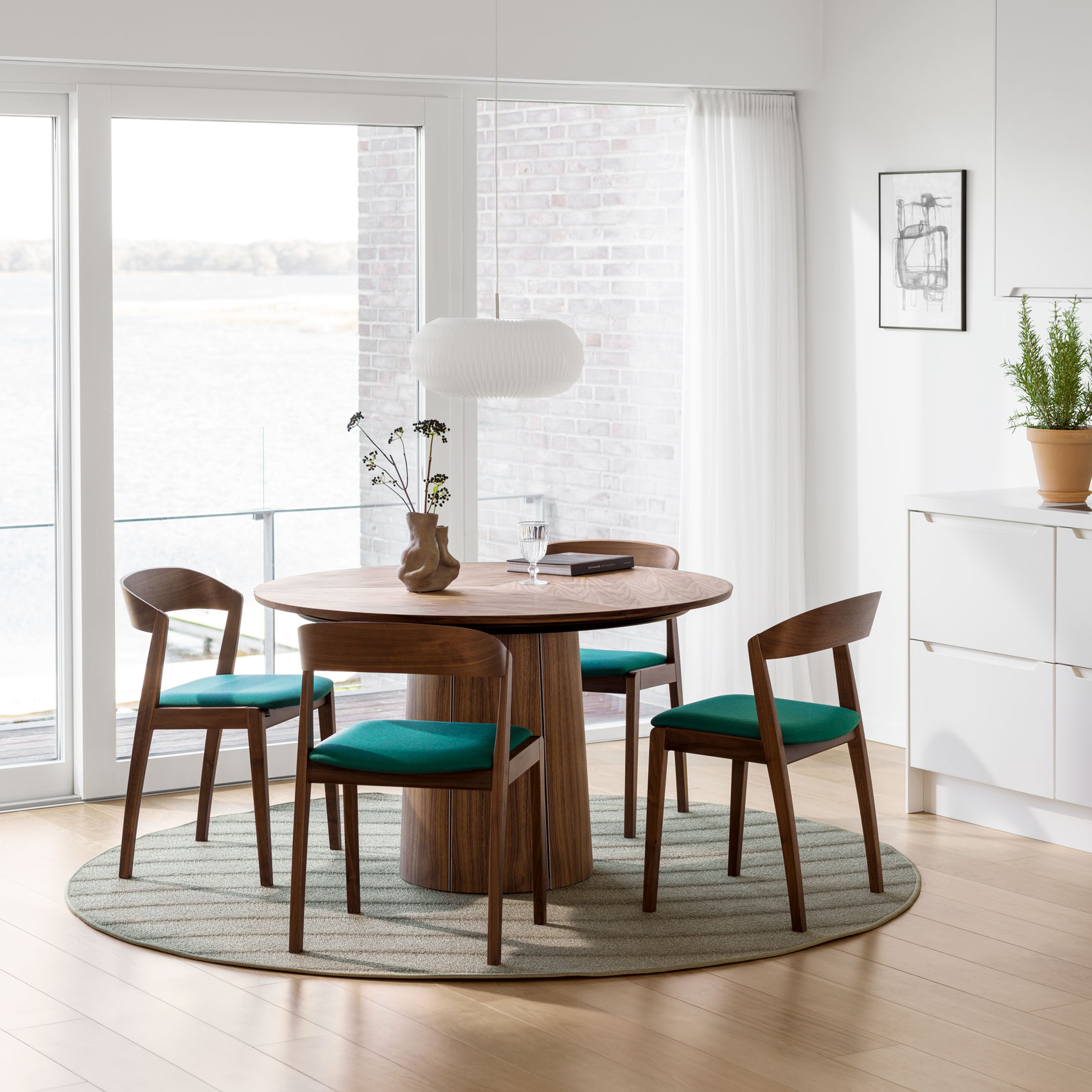 EXTENDABLE ROUND TABLE 48"-59" WALNUT - Image 8